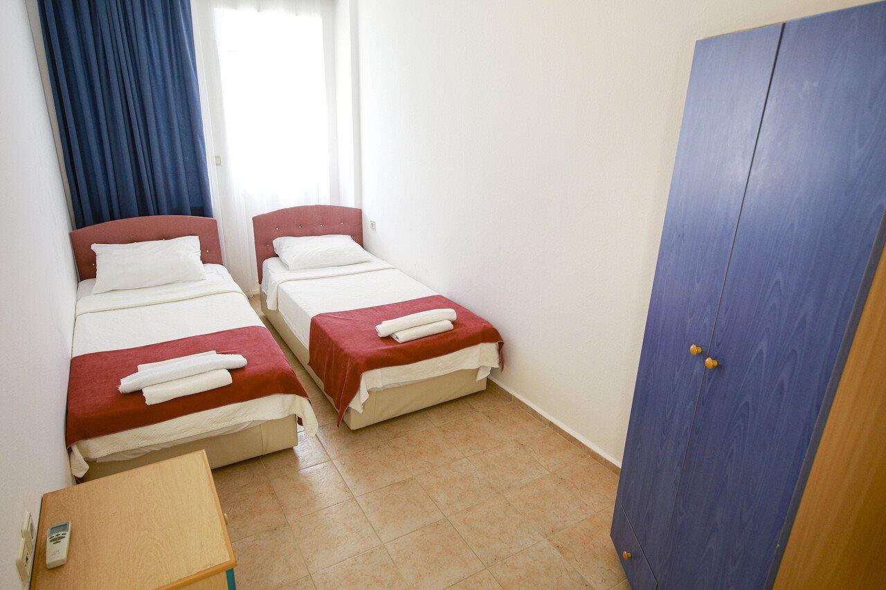 Zeybek Hotel Турунч Екстериор снимка