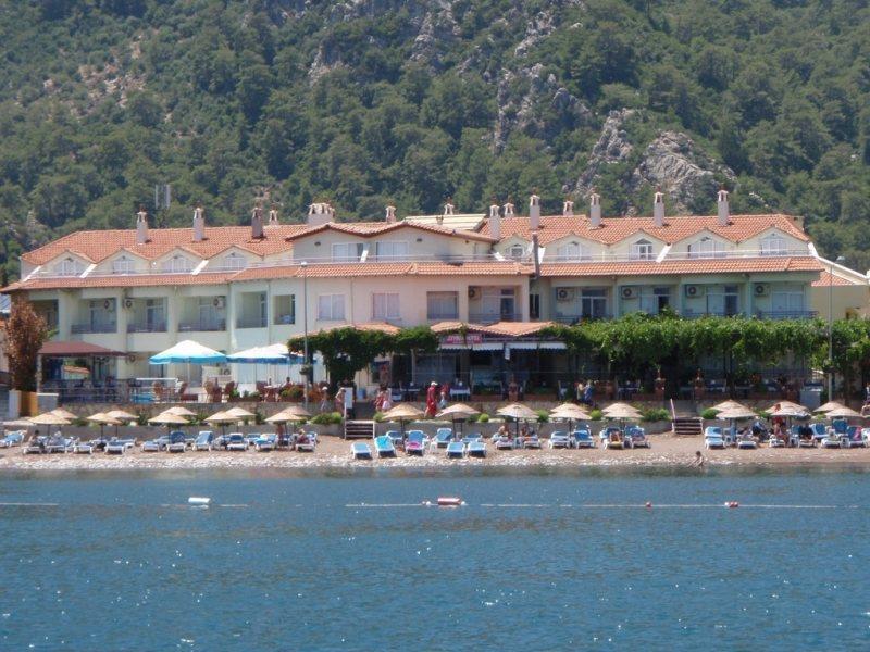 Zeybek Hotel Турунч Екстериор снимка