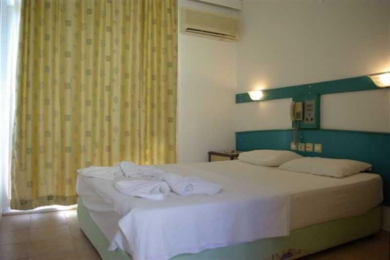 Zeybek Hotel Турунч Екстериор снимка